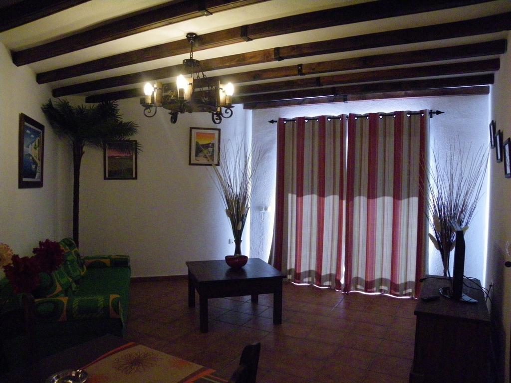 Apartamentos Fuente La Teja & Spa Лос Лианос де Аридане Стая снимка
